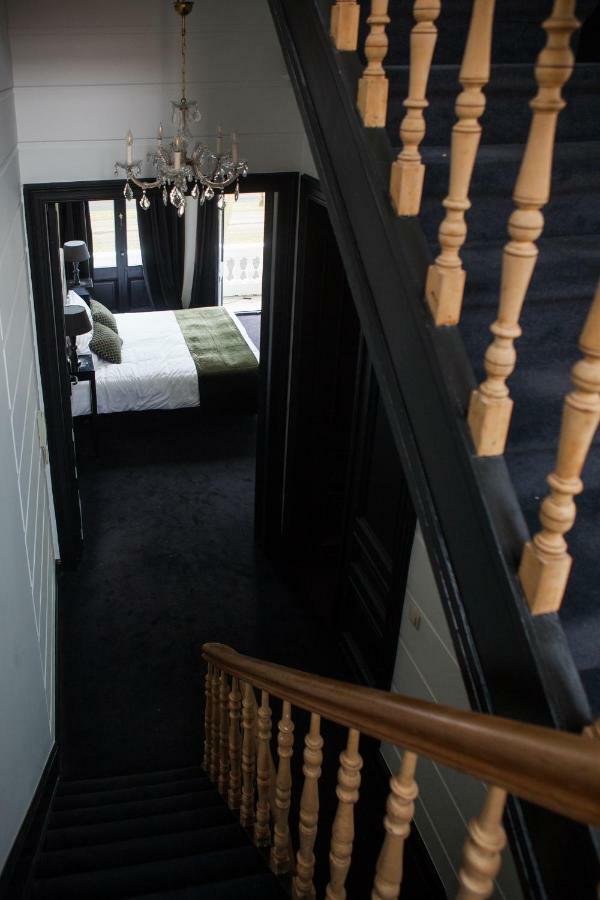 B In Bed & Breakfast 2*